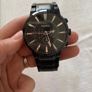 All black men’s Fossil watch